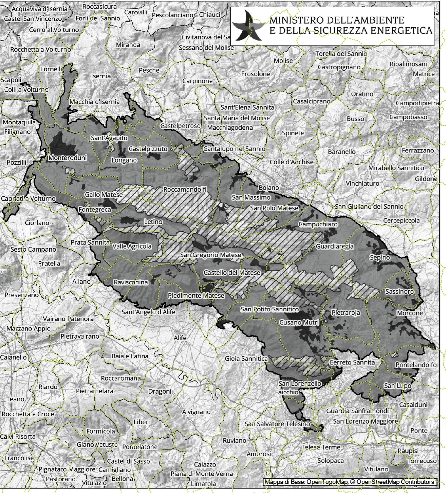 Vettorializzazione della cartografia di zonazione del PNM (Allegato A, GU n. 106/2025) sovrapposta ai confini comunali. Elaborazione QGIS con le stesse fonti cartografiche dichiarate nel decreto.